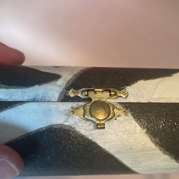 Unique zebra print decoupage Cohiba cigar box gold chain strap purse - Picture 8 of 16